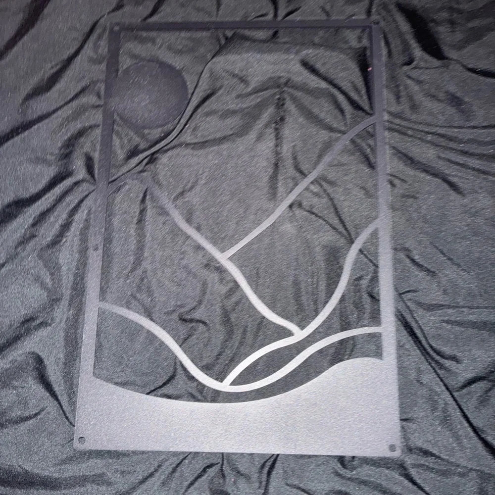 SHEIN Black Metal Wall Art Decor
